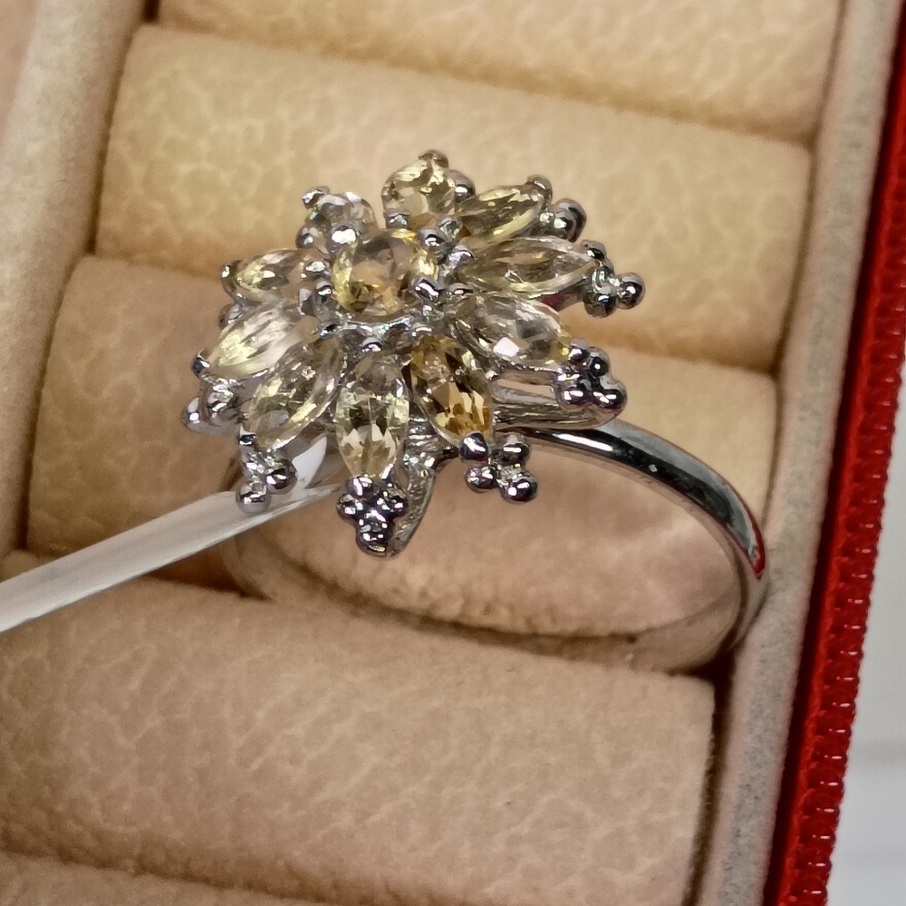 Citrine Flower Ring - Picture 2 of 5